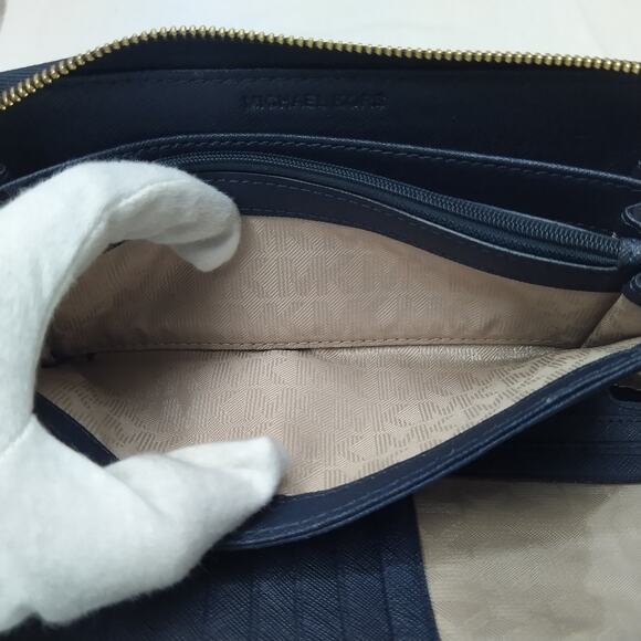 Michael Kors Blue Leather Zip Around Credit Card ID Window Wallet - Picture 14 of 16